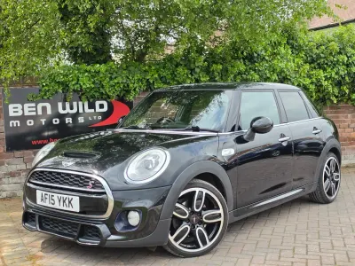 Używany Mini Cooper S Hatch 2015 Czarny Hatchback
