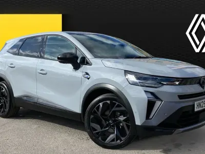 Usado Renault Symbioz Iconic Esprit Alpine 143 HP (105 kW) 2025 Cinzento SUV