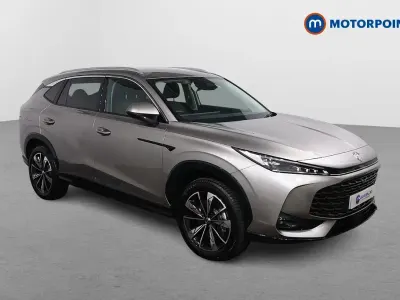 Usado MG HS SE 224 HP (164 kW) 2025 Prateado SUV
