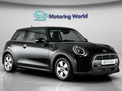 Used Mini Cooper Classic 136 HP (100 kW) 2021 Black Hatchback