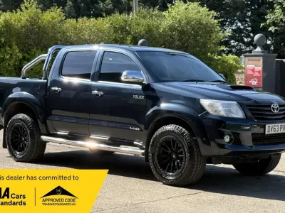 Used Toyota HiLux 171 HP (125 kW) 2013 Grey Pickup