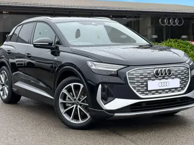 Nouă Audi Q4 e-tron S-Line 210 kW (286 CP) 2026 Negru SUV