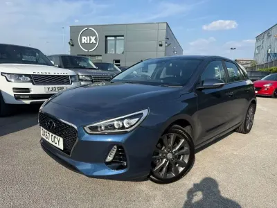 Used Hyundai i30 SE 120 HP (88 kW) 2017 Blue Hatchback