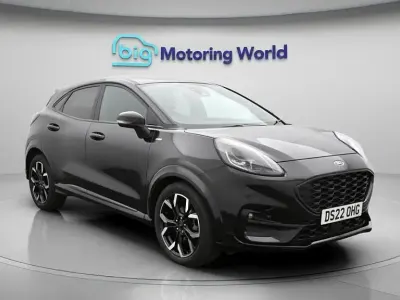 Käytetty Ford Puma ST-Line X 155 HP (114 kW) 2022 Musta Katumaasturi