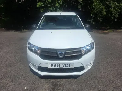 Used Dacia Sandero Ambiance 75 HP (55 kW) 2014 White Hatchback