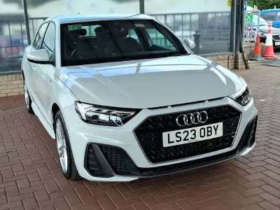 Used Audi A1 S-Line 95 HP (69 kW) 2023 White SUV