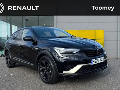 Usado Renault Arkana Bose Edition 142 CV (104 kW) 2023 Negro SUV