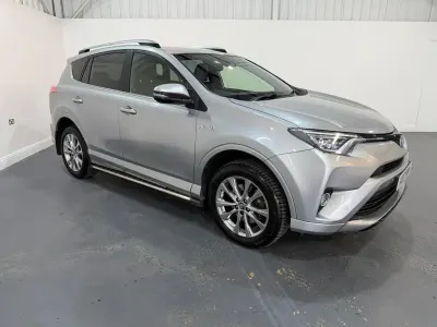 Used Toyota RAV4 Hybrid 197 HP (144 kW) 2017 Silver SUV