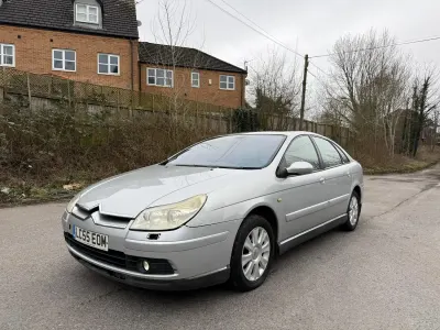Używany Citroën C5 Exclusive 2005 Srebrny Hatchback