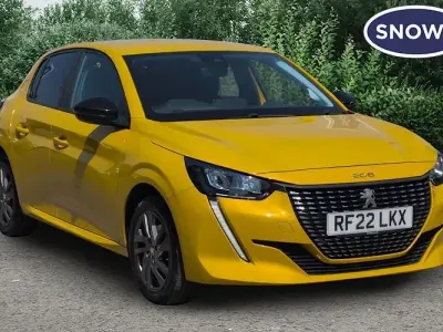 Used Peugeot 208 Active+ 102 HP (75 kW) 2022 Yellow Hatchback