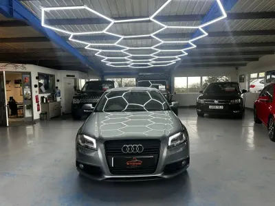 Begagnad Audi A3 Black Edition 2012 Grå Halvkombi