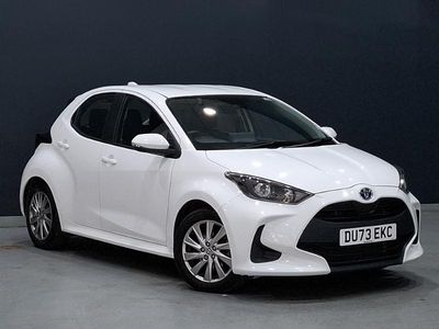 Used Toyota Yaris Hybrid 116 HP (85 kW) 2023 White Hatchback