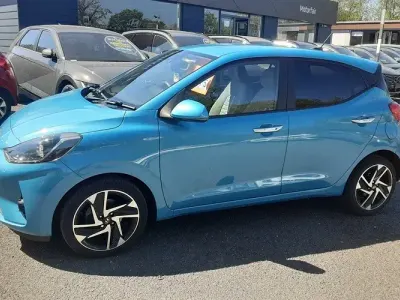 Usado Hyundai i10 Premium 84 HP (61 kW) 2023 Turquesa Citadino