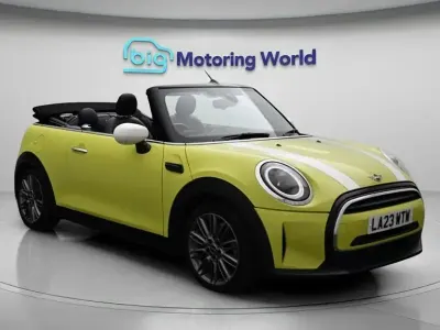 Used Mini Cooper Cabriolet Exclusive 136 HP (100 kW) 2022 Yellow Cabriolet