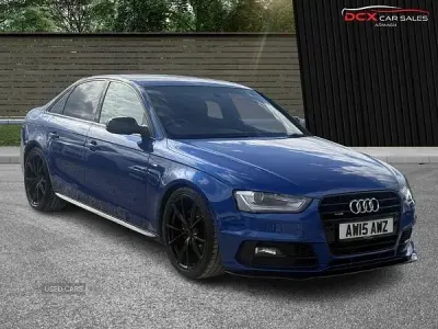 Begagnad Audi A4 Black Edition 177 HK (130 kW) 2015 Blå Sedan