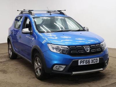 Blue Used 2016 Dacia Sandero Lauréate Hatchback | £3,990 (Fair price)