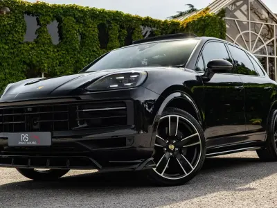 Used Porsche Cayenne 470 HP (345 kW) 2024 Black SUV