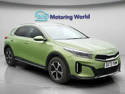 Usado Kia XCeed 139 HP (102 kW) 2023 Verde SUV