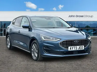 Używany Ford Focus Titanium 2023 Niebieski Hatchback