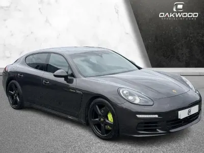Usado Porsche Panamera 416 HP (305 kW) 2016 Cinzento Citadino