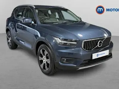 Usado Volvo XC40 Inscription 197 HP (144 kW) 2020 Azul SUV