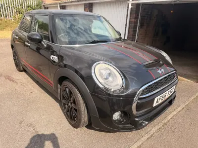 Used Mini Cooper S Hatch 192 HP (141 kW) 2016 Black Hatchback