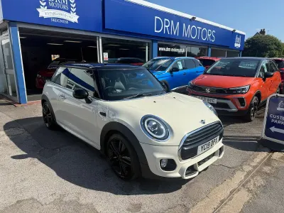 Used Mini Cooper Hatch 2019 White Hatchback