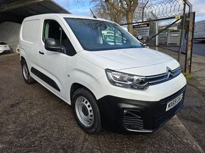 Used Citroën Berlingo 100 HP (73 kW) 2020 White MPV