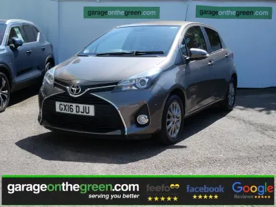 Używany Toyota Yaris 99 KM (72 kW) 2016 Brązowy Hatchback