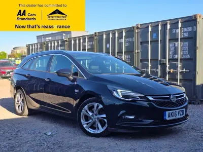 Second-hand Vauxhall Astra SRi 136 CP (100 kW) 2016 Verde Break