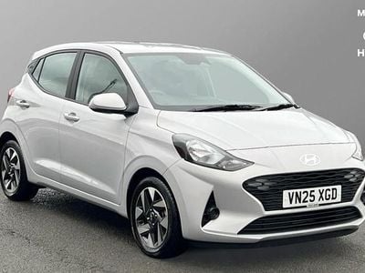 Lumen gray Used 2025 Hyundai i10 Advanced Hatchback | £15,395 (Fair price)