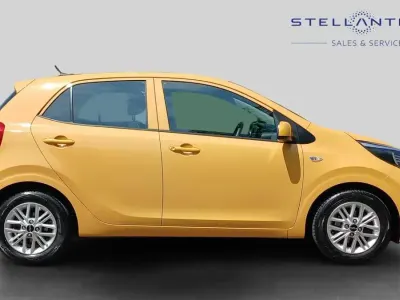 Used Kia Picanto 66 HP (48 kW) 2024 Yellow Hatchback