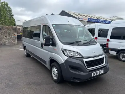 Used Peugeot Boxer 130 HP (95 kW) 2018 Silver Van
