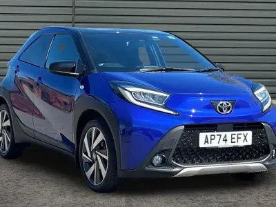 Used Toyota Aygo X 72 HP (52 kW) 2024 Blue SUV