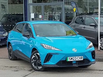 Używany MG MG4 EV SE 125 kW (170 KM) 2023 Niebieski Hatchback