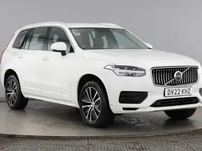 Gebraucht Volvo XC90 Momentum 235 PS (172 kW) 2022 Weiß SUV