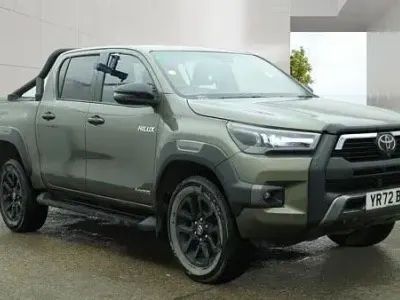 Używany Toyota HiLux 204 KM (150 kW) 2022 Brązowy Pickup