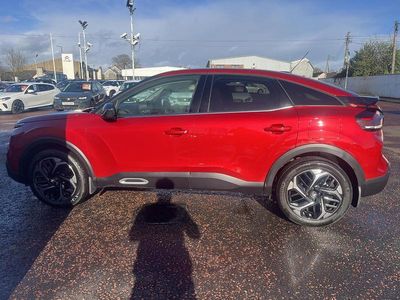 Używany Citroën C4 PureTech 155 KM (114 kW) 2021 Czerwony Hatchback