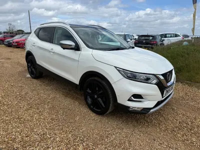 Used Nissan Qashqai N-Motion 140 HP (102 kW) 2019 White SUV
