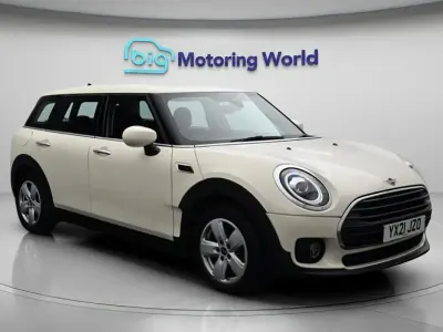 Used Mini Cooper Clubman Classic 136 HP (100 kW) 2021 White Estate