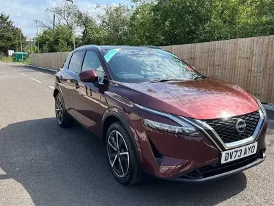 Used Nissan Qashqai Tekna 140 HP (102 kW) 2024 Red SUV