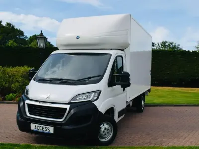 Used Peugeot Boxer S 140 HP (102 kW) 2023 White Van