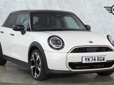 Used Mini Cooper Hatch 154 HP (113 kW) 2025 White Hatchback
