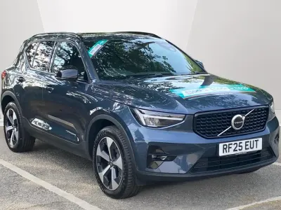Used Volvo XC40 Plus 197 HP (144 kW) 2025 Blue SUV