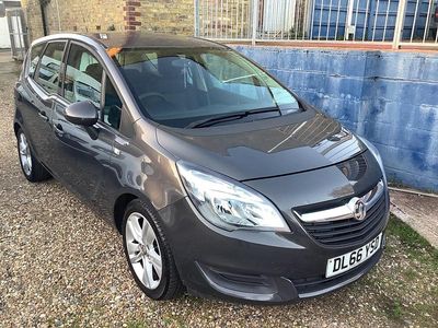 Used Vauxhall Meriva Club 100 HP (73 kW) 2016 Grey MPV