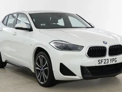 Begagnad BMW X2 M Sport 217 HK (159 kW) 2023 Vit SUV