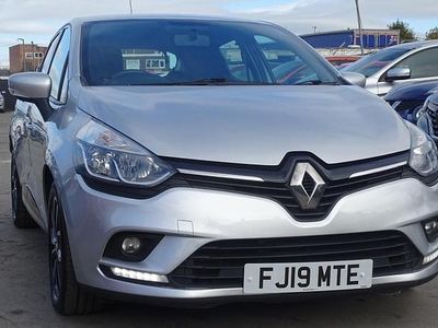 Grey Used 2024 Renault Clio V Play Hatchback | £4,995