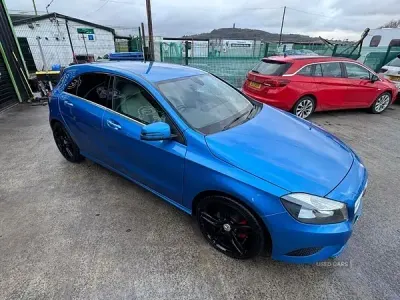 Used Mercedes A180 109 HP (80 kW) 2014 Blue Hatchback