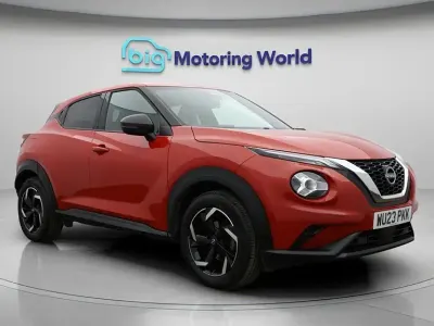 Usado Nissan Juke N-Connecta 114 HP (83 kW) 2023 Vermelho SUV