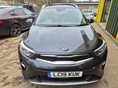 Used Kia Stonic 113 HP (83 kW) 2019 Grey SUV